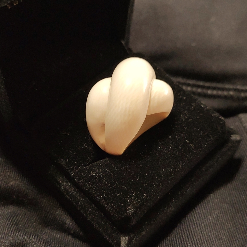 Relic Antique Pre-Ban genuine elephant ivory ring circa 1910